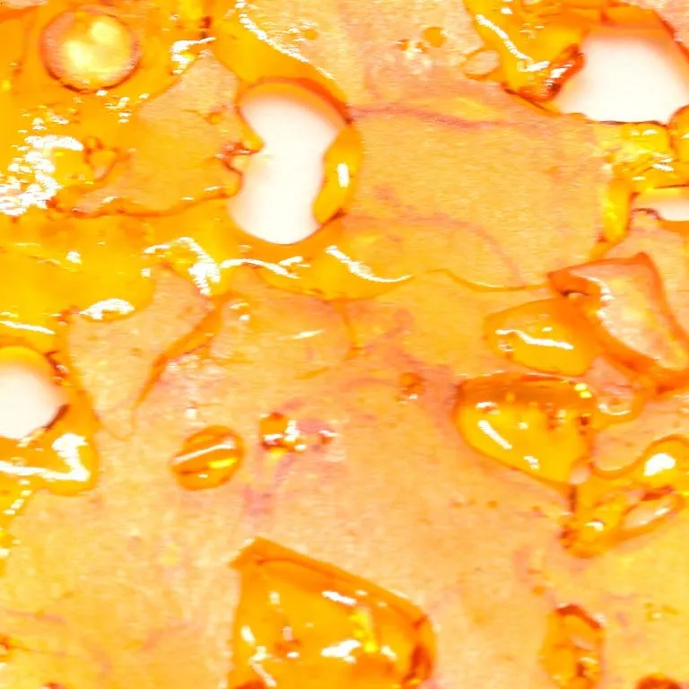 Buy Gorilla Glue Shatter UK – Potent Hybrid Concentrate | Pure THC UK